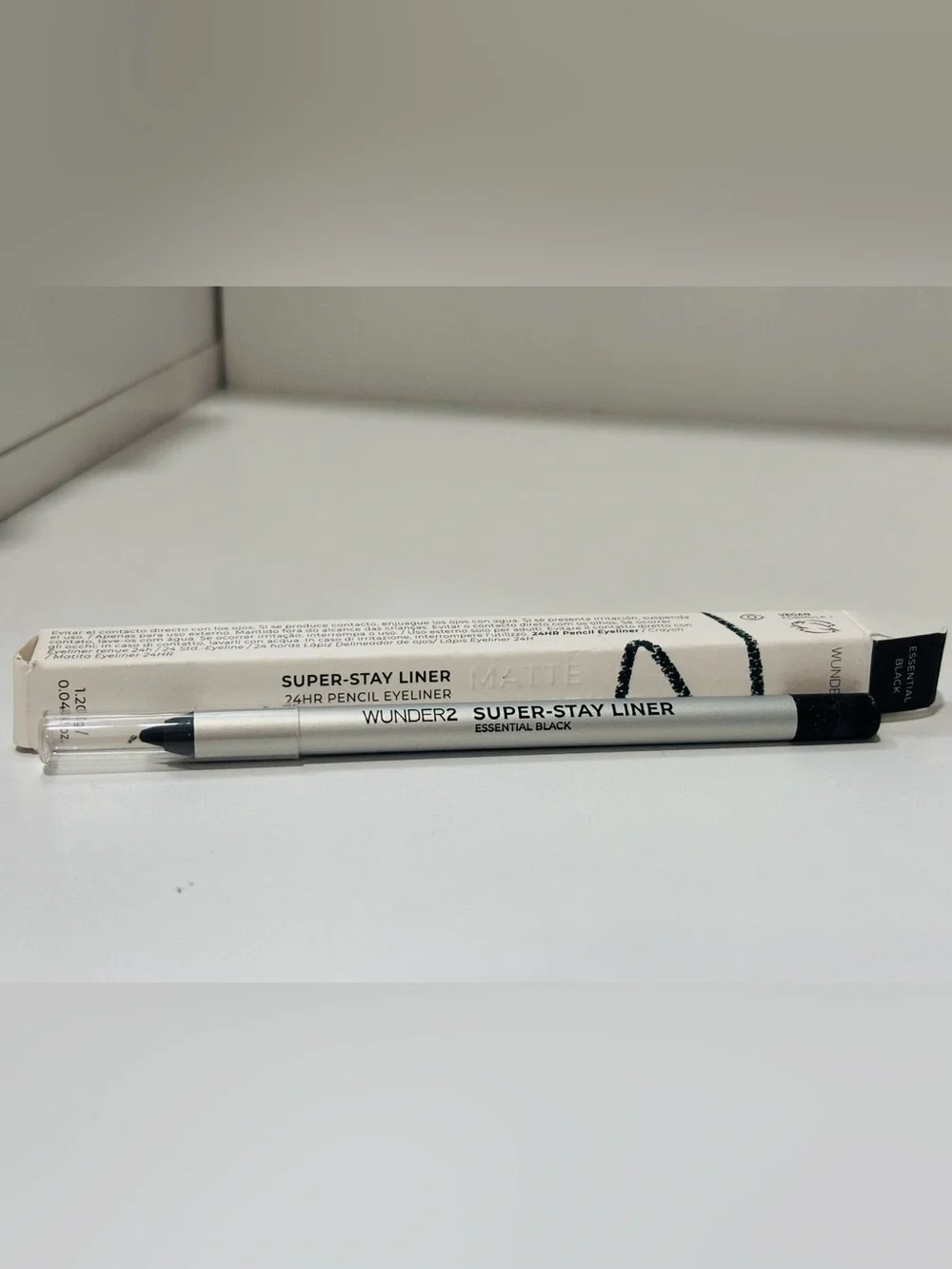 Wunder2 Super-Stay Liner 24HR Pencil Eyeliner - Essential Black
